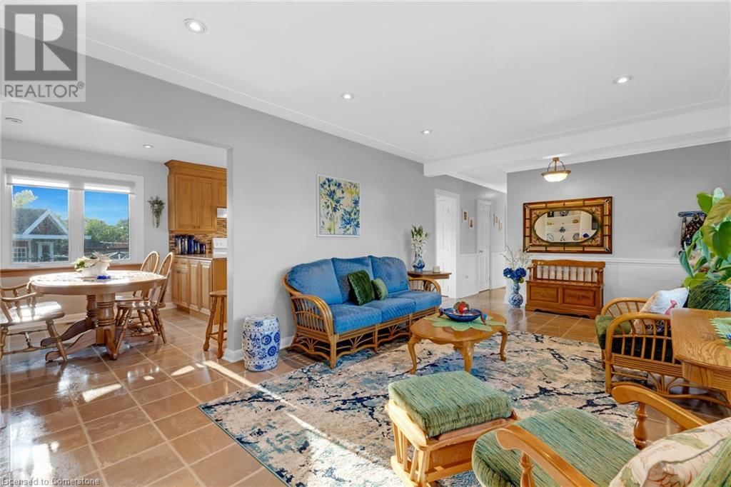 43 EVERGREEN AVENUE Image 8