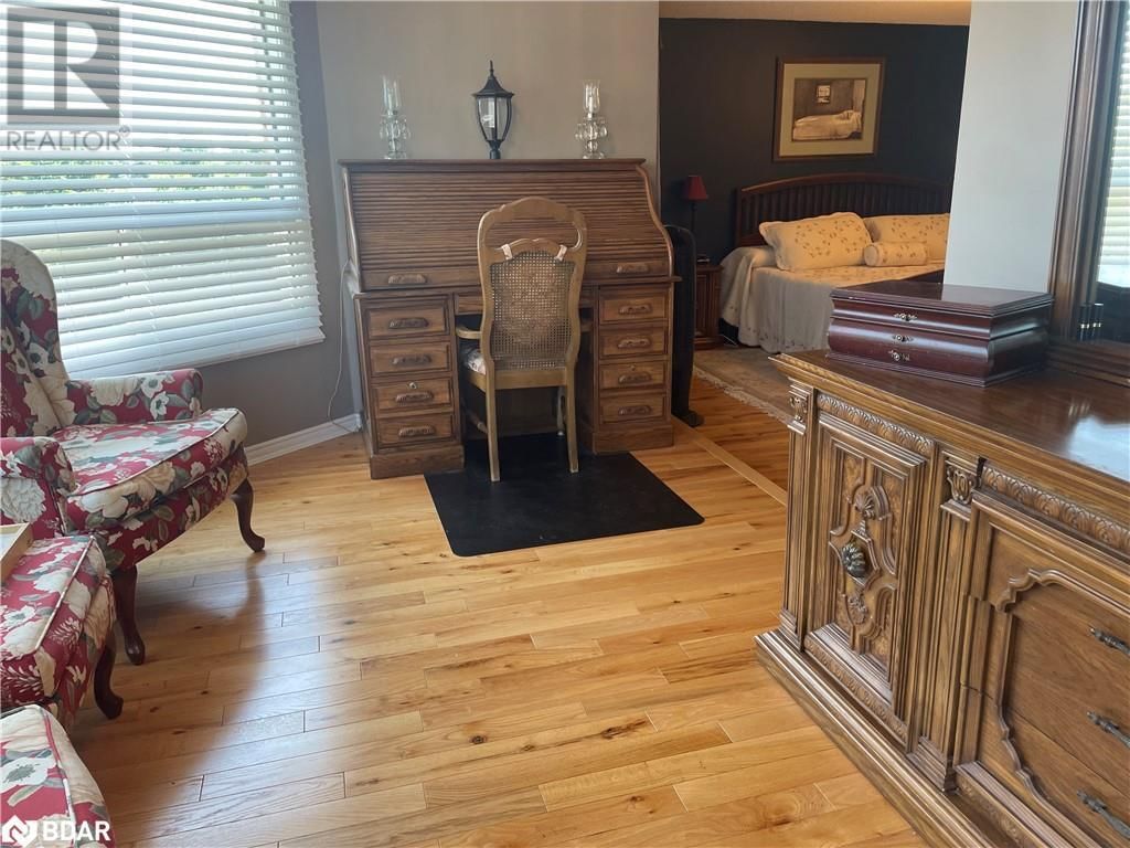 21 BARWICK DRIVE Image 17