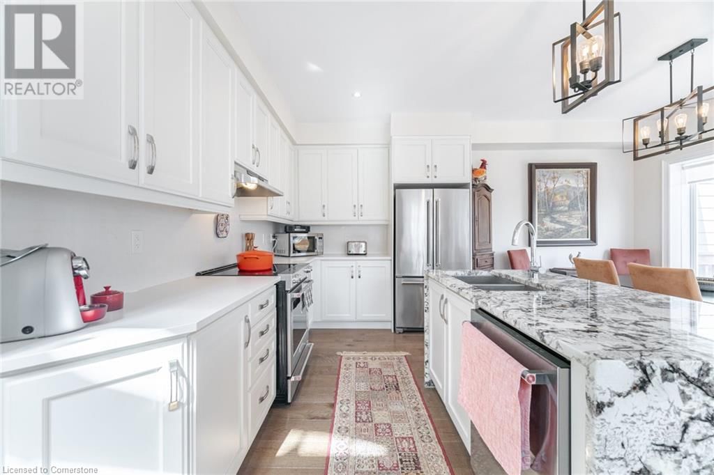 47 WINDSOR CIRCLE Image 12