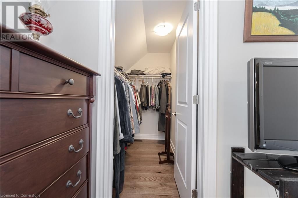 47 WINDSOR CIRCLE Image 27
