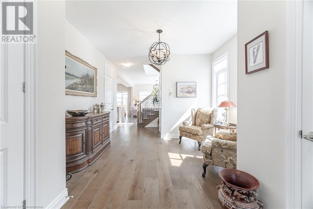 47 WINDSOR CIRCLE Image 6