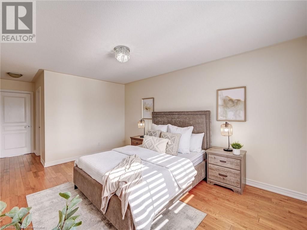 106 NAPERTON DRIVE Image 27