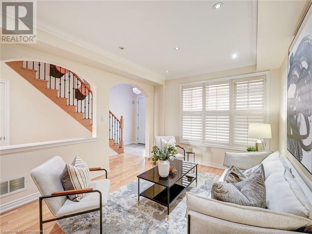 106 NAPERTON DRIVE Image 7