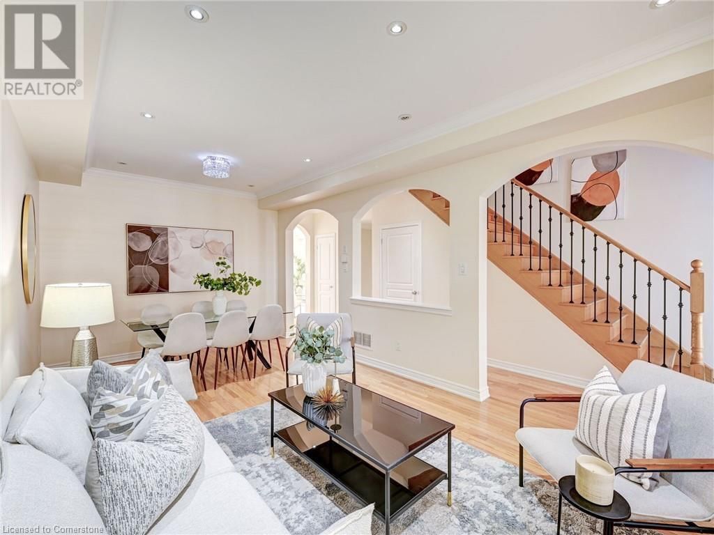 106 NAPERTON DRIVE Image 9