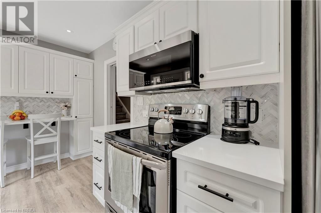 39 PUSEY BOULEVARD Image 10