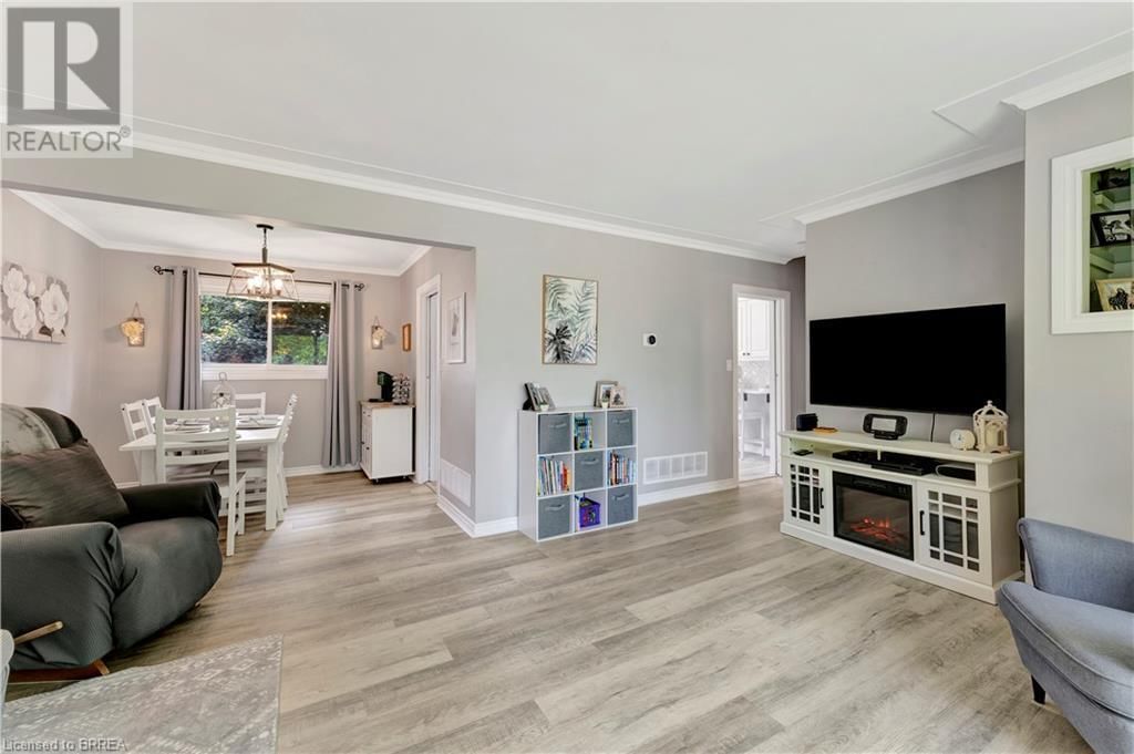 39 PUSEY BOULEVARD Image 13