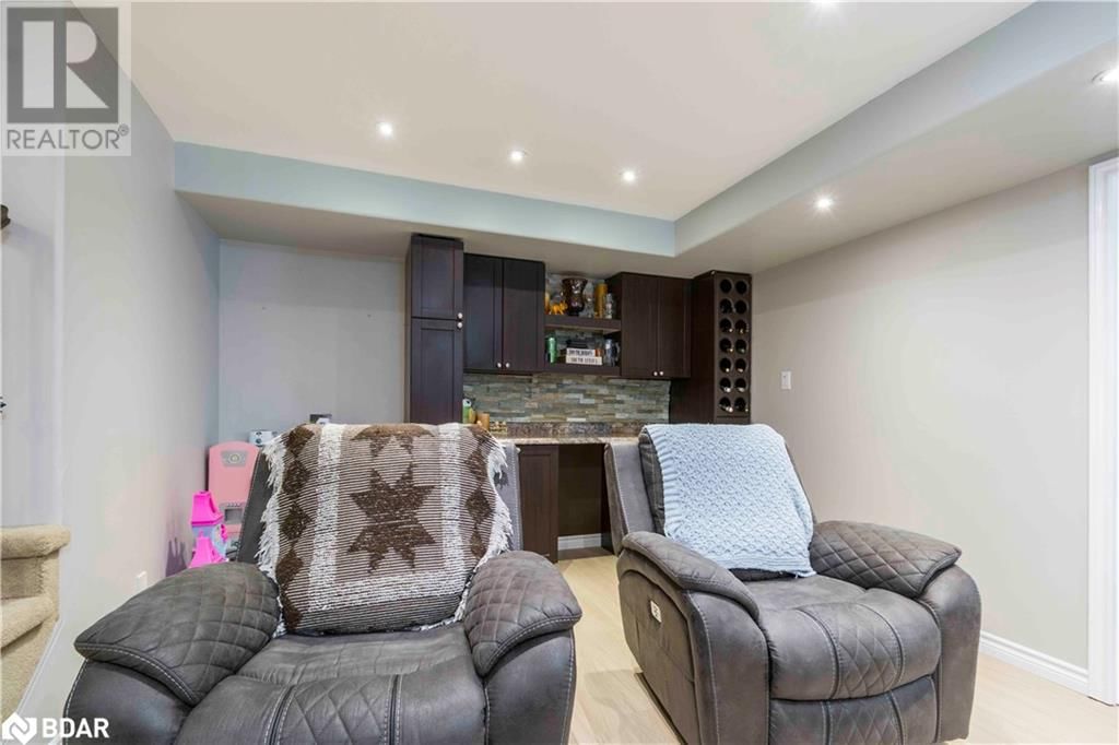 39 LAKEWOOD CRESCENT Image 27