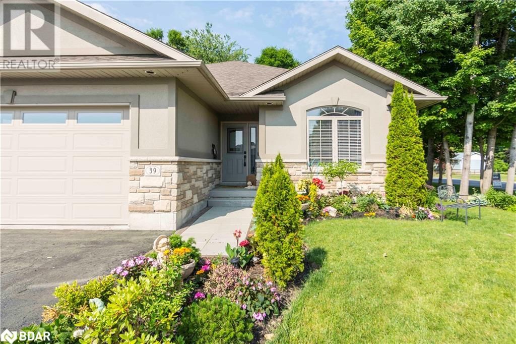 39 LAKEWOOD CRESCENT Image 3