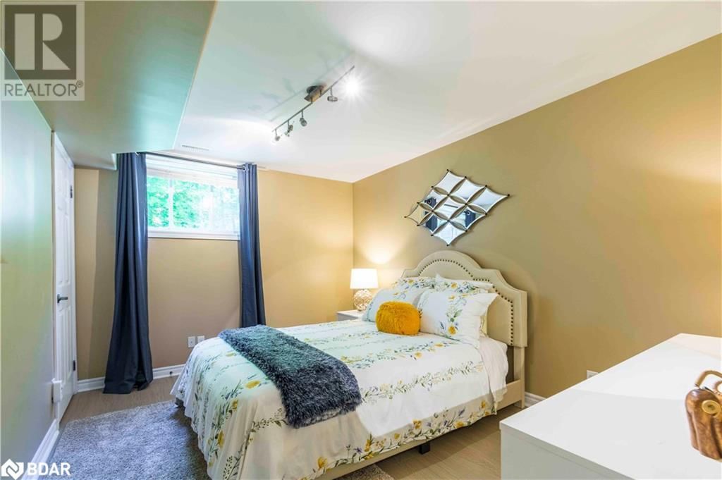 39 LAKEWOOD CRESCENT Image 31