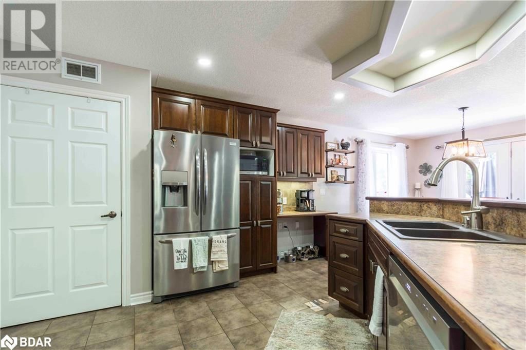 39 LAKEWOOD CRESCENT Image 9