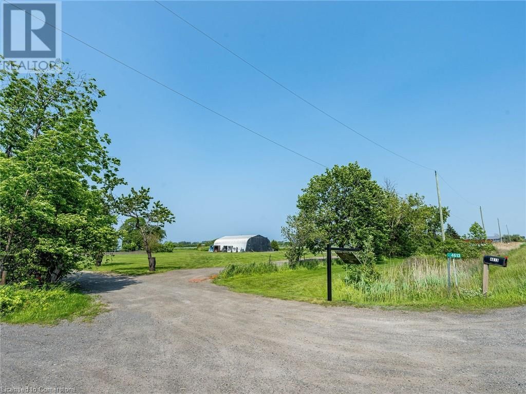 4613 NORTH SERVICE ROAD Image 10