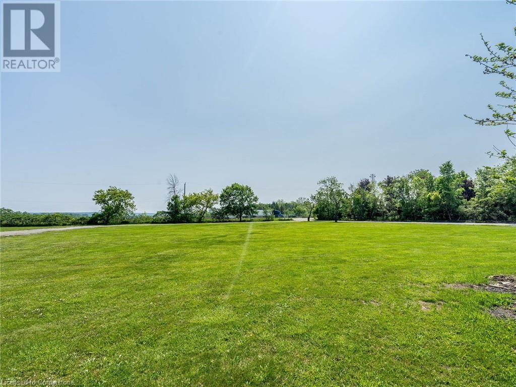4613 NORTH SERVICE ROAD Image 12