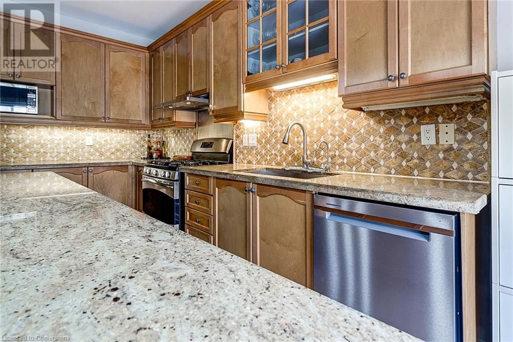 185 PALACEBEACH TRAIL Image 27
