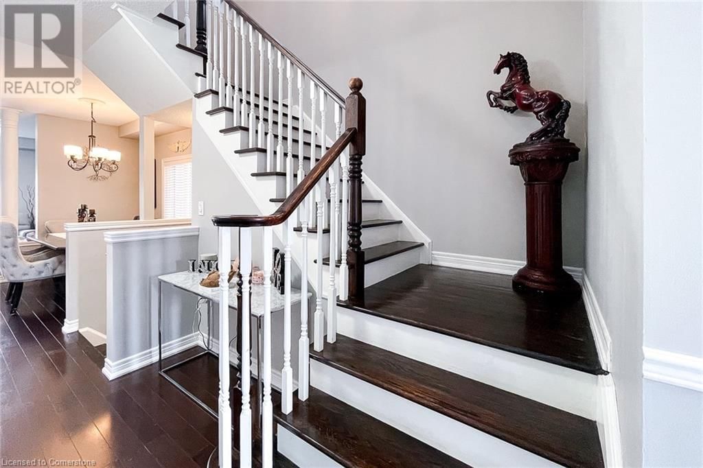 185 PALACEBEACH TRAIL Image 33