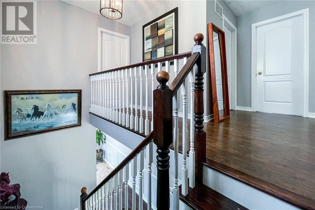 185 PALACEBEACH TRAIL Image 34