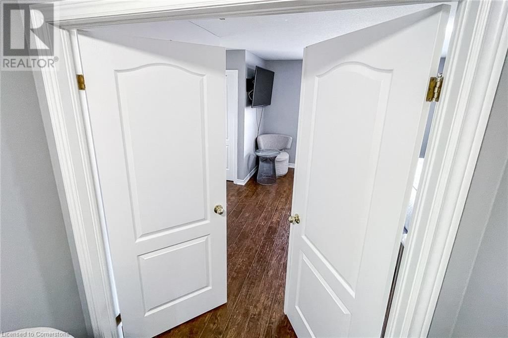 185 PALACEBEACH TRAIL Image 35