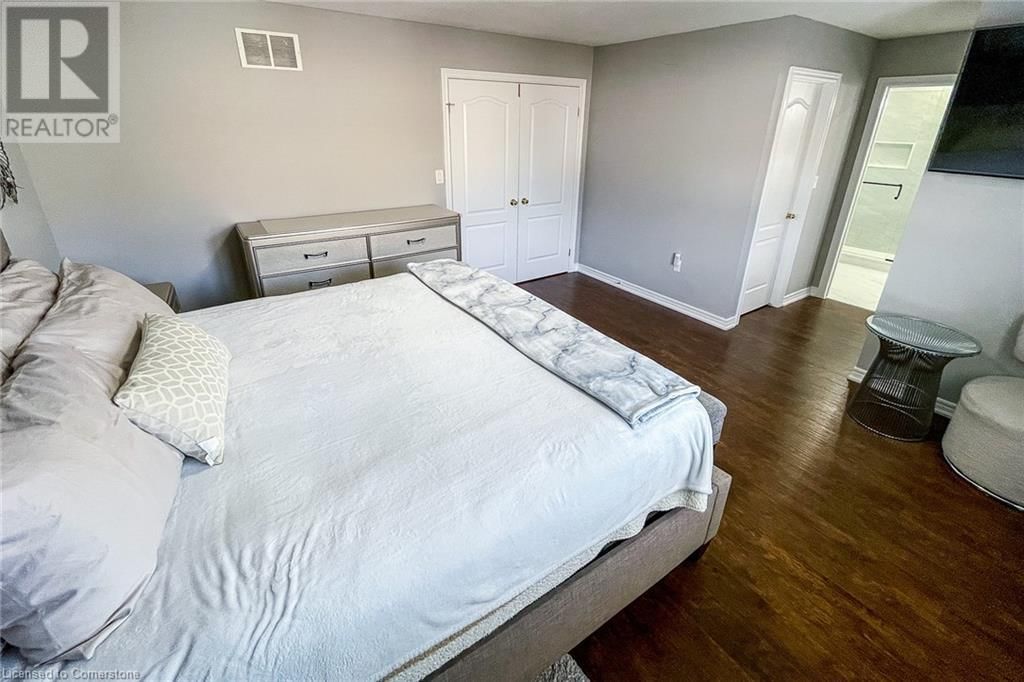 185 PALACEBEACH TRAIL Image 37