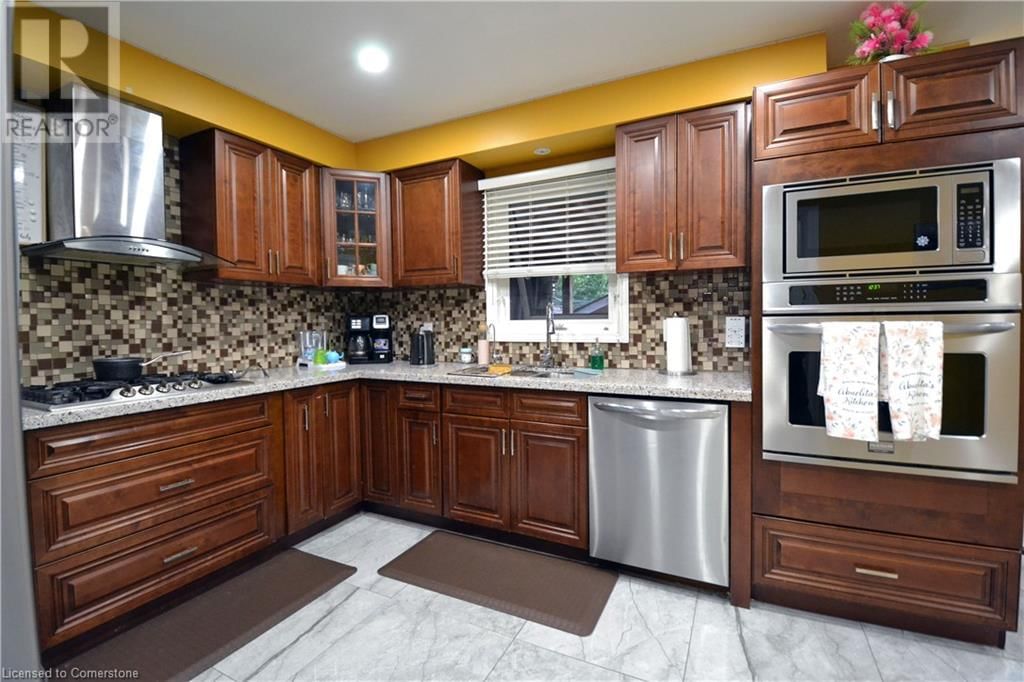 15 TALIA COURT Image 11