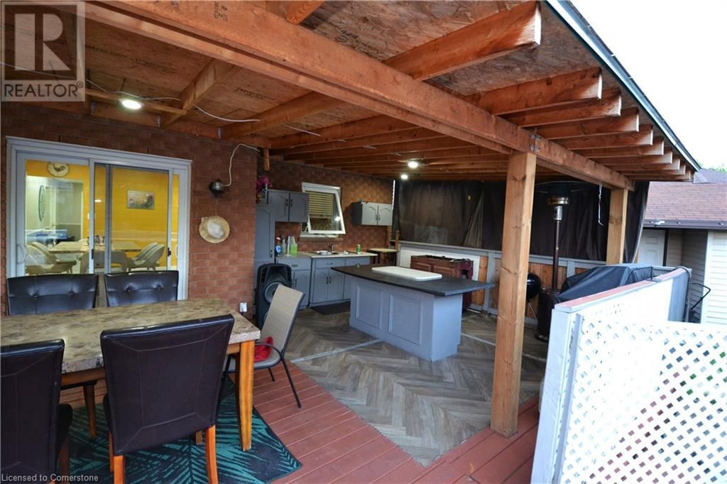 15 TALIA COURT Image 22