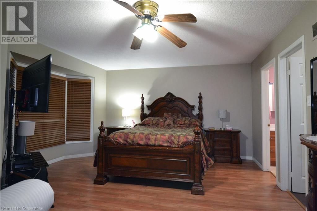 15 TALIA COURT Image 27