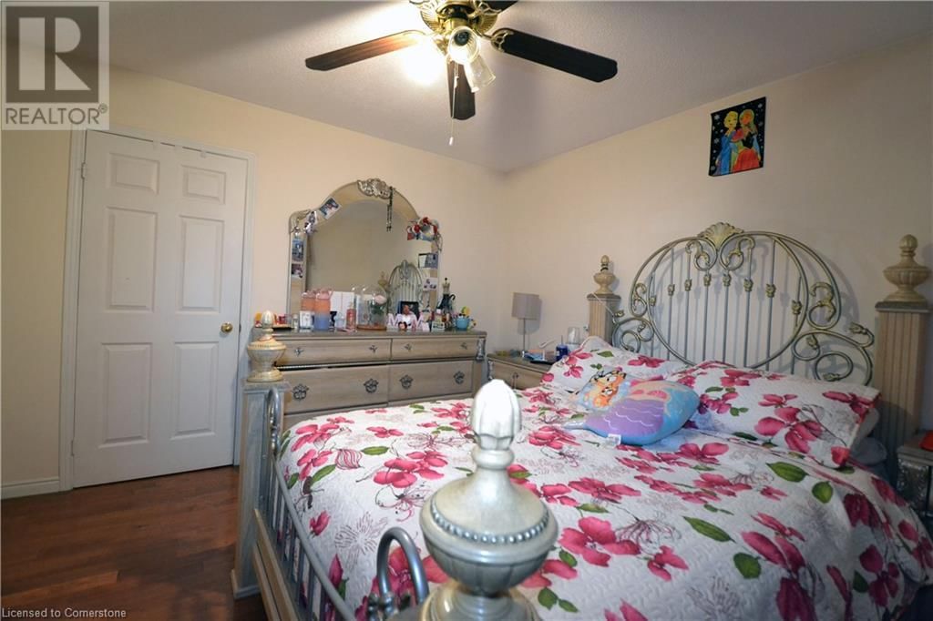 15 TALIA COURT Image 33
