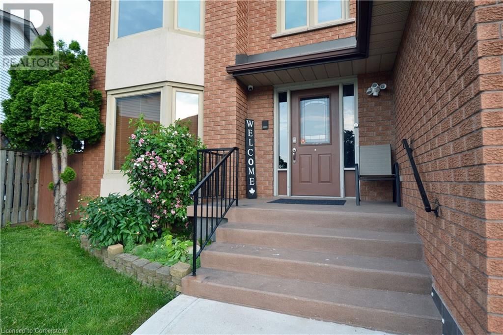 15 TALIA COURT Image 4