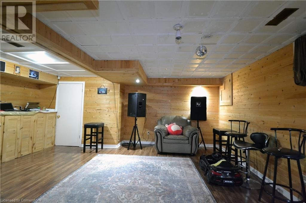 15 TALIA COURT Image 44