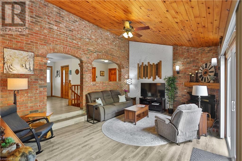 110 ALBION COURT Image 4