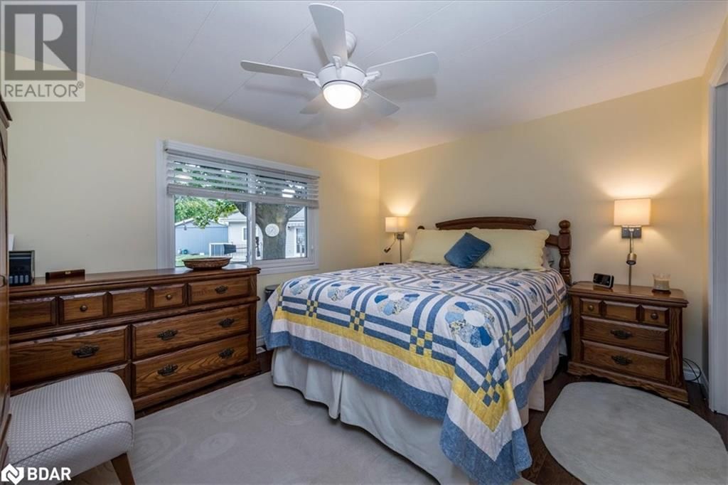 2 CEDAR GROVE Image 15