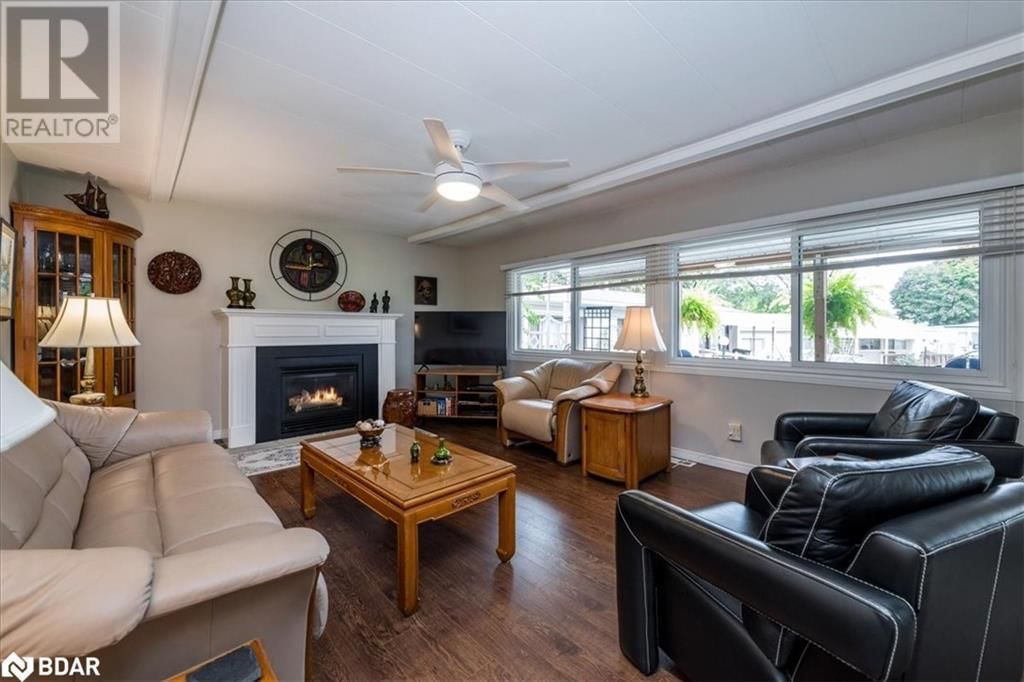 2 CEDAR GROVE Image 6