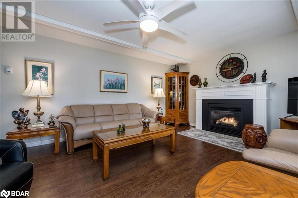 2 CEDAR GROVE Image 8