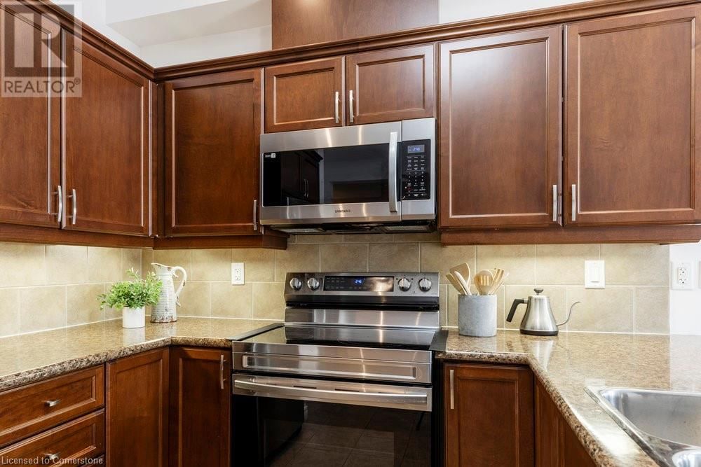 29 - 441 STONEHENGE DRIVE Image 11