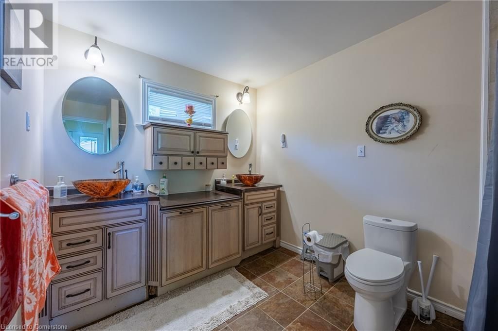 18 ADDISON STREET Image 22