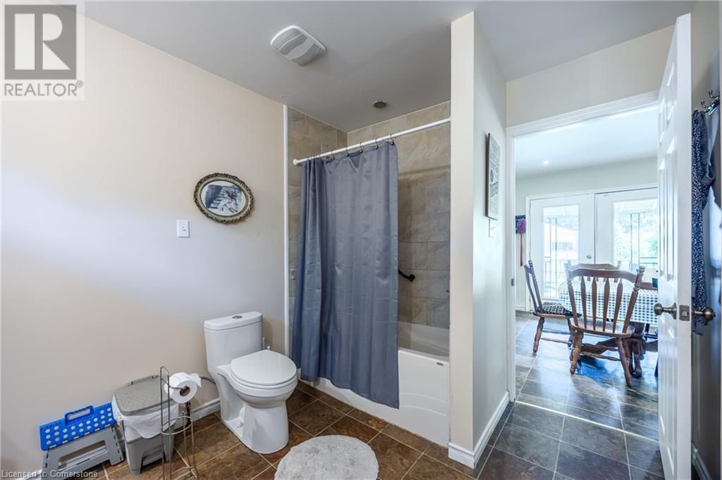 18 ADDISON STREET Image 23