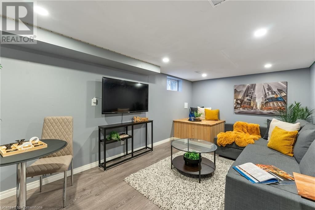 264 WINONA ROAD Image 37