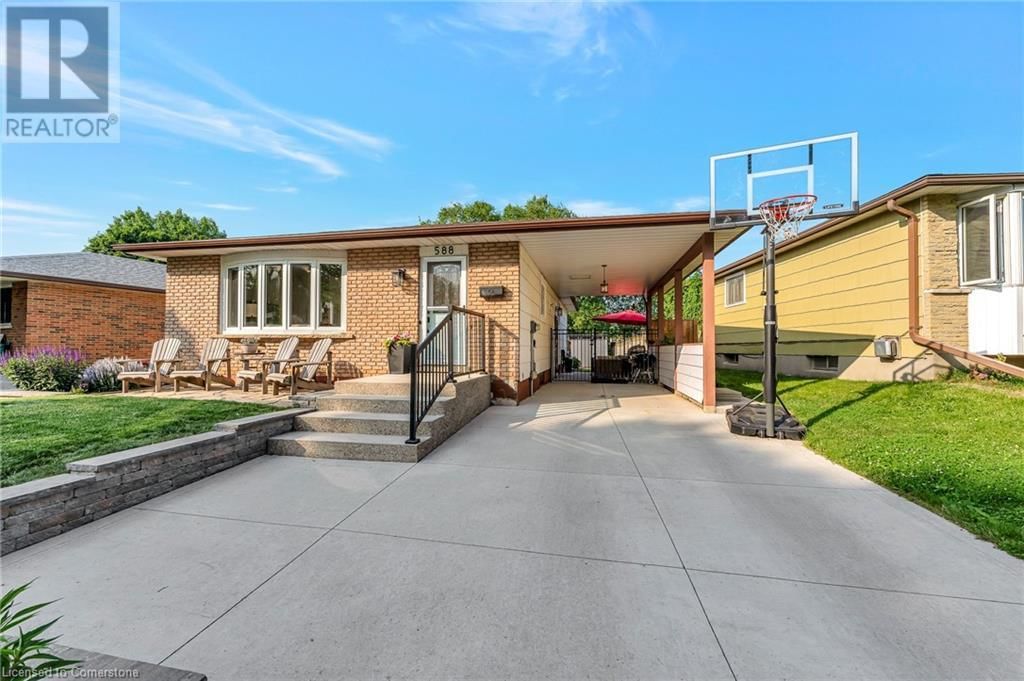 588 HIGHPOINT AVENUE Image 7