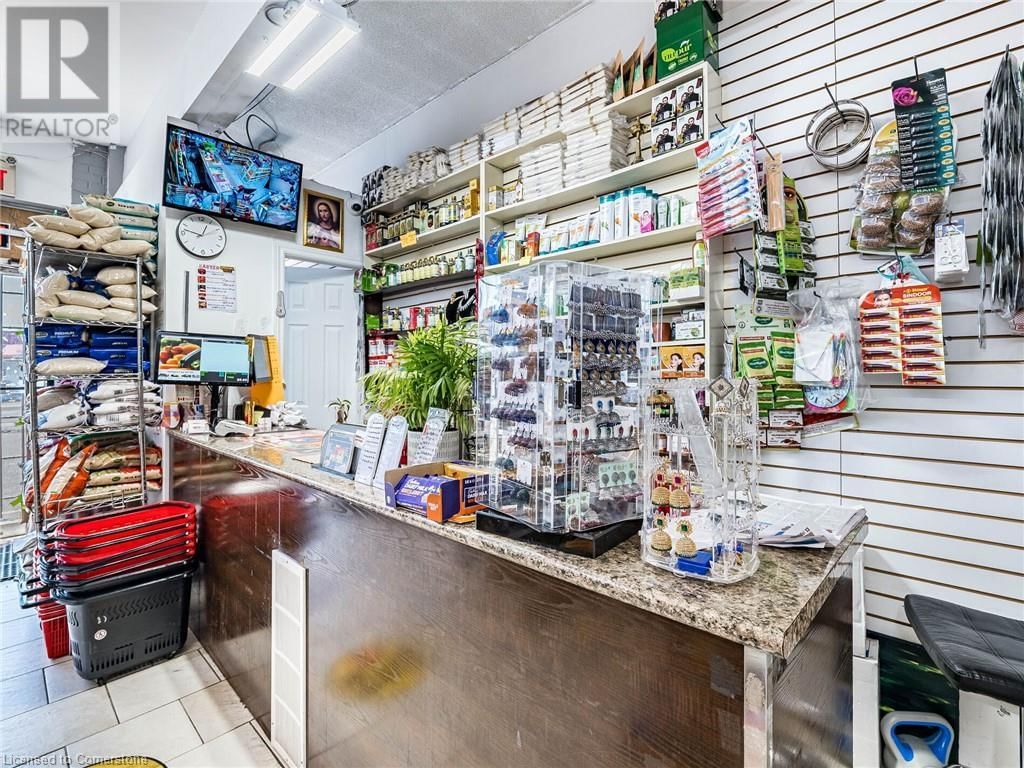 44 DEAN STREET Image 14