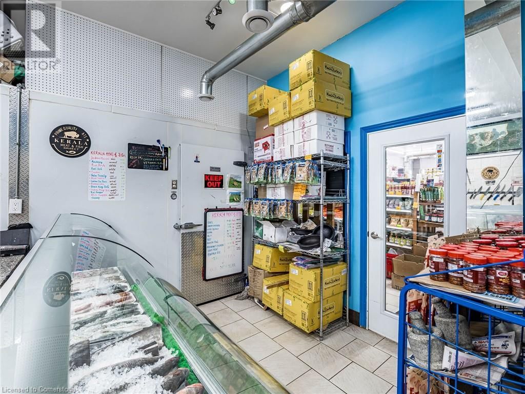 44 DEAN STREET Image 31