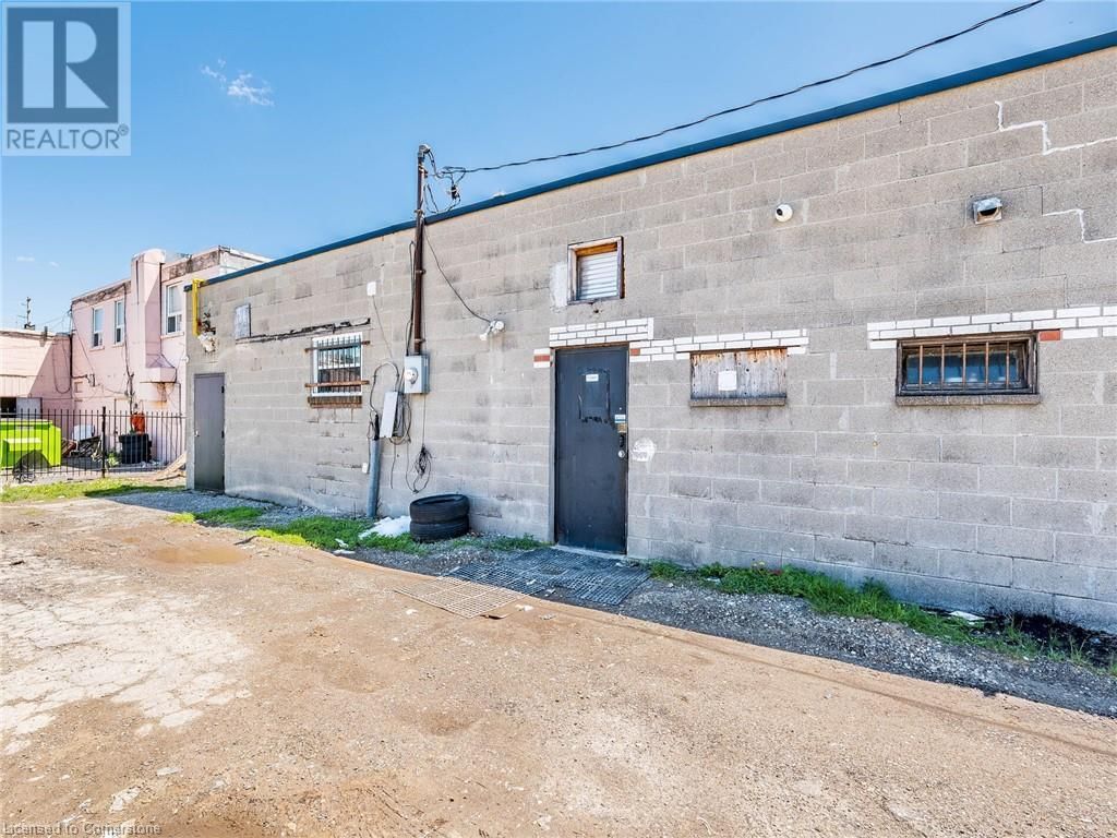 44 DEAN STREET Image 42