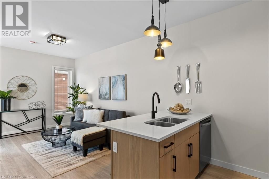 2 PIPERS GREEN COURT Image 31