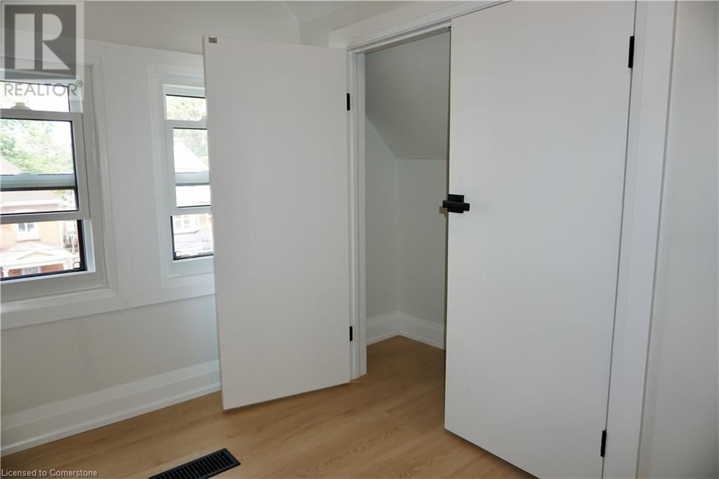 3 - 79 SANFORD AVENUE SOUTH Image 6