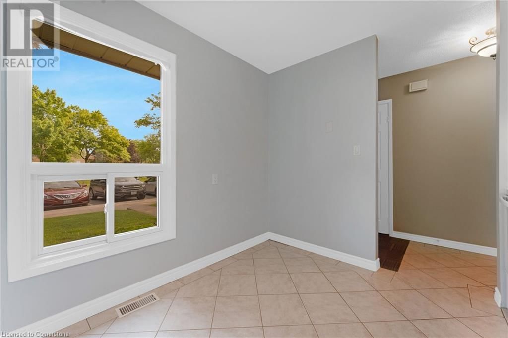 54 - 75 VENTURA DRIVE Image 4