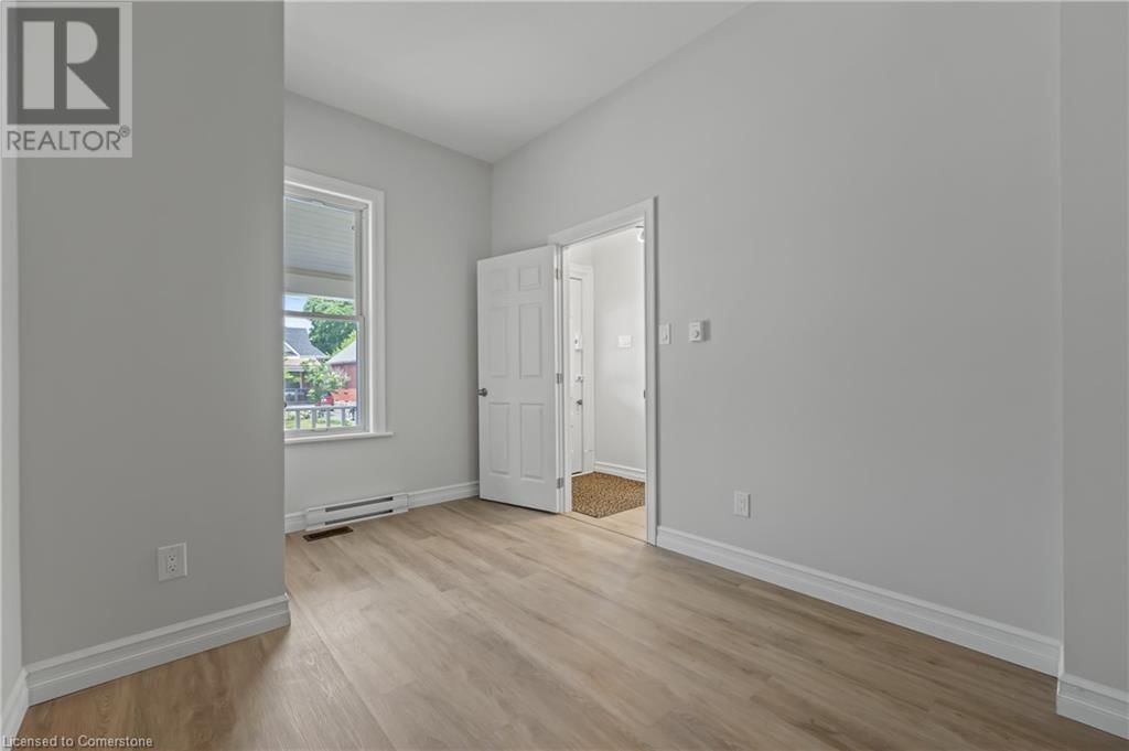 41 CHESTNUT STREET Image 12