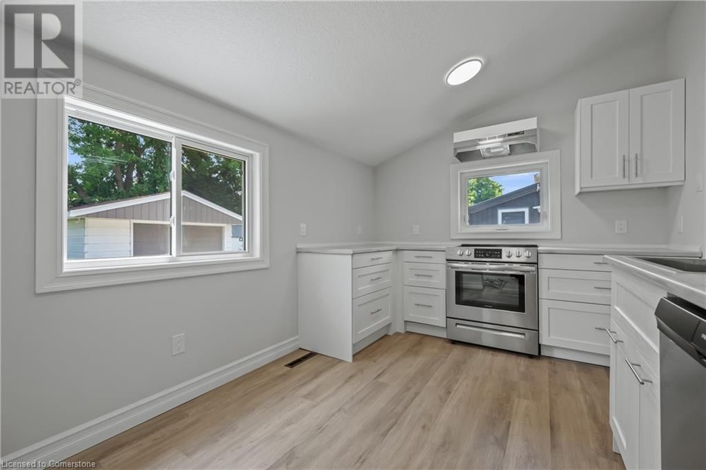 41 CHESTNUT STREET Image 25