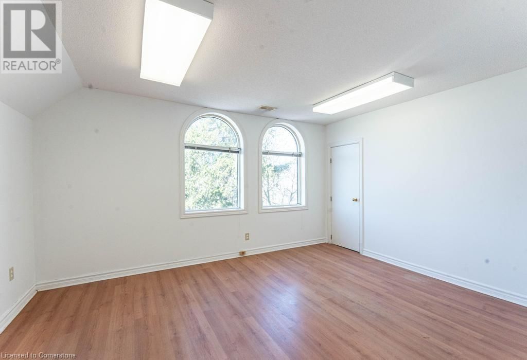 1 - 923 BRANT STREET Image 18