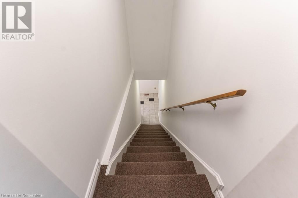 2 - 923 BRANT STREET Image 23