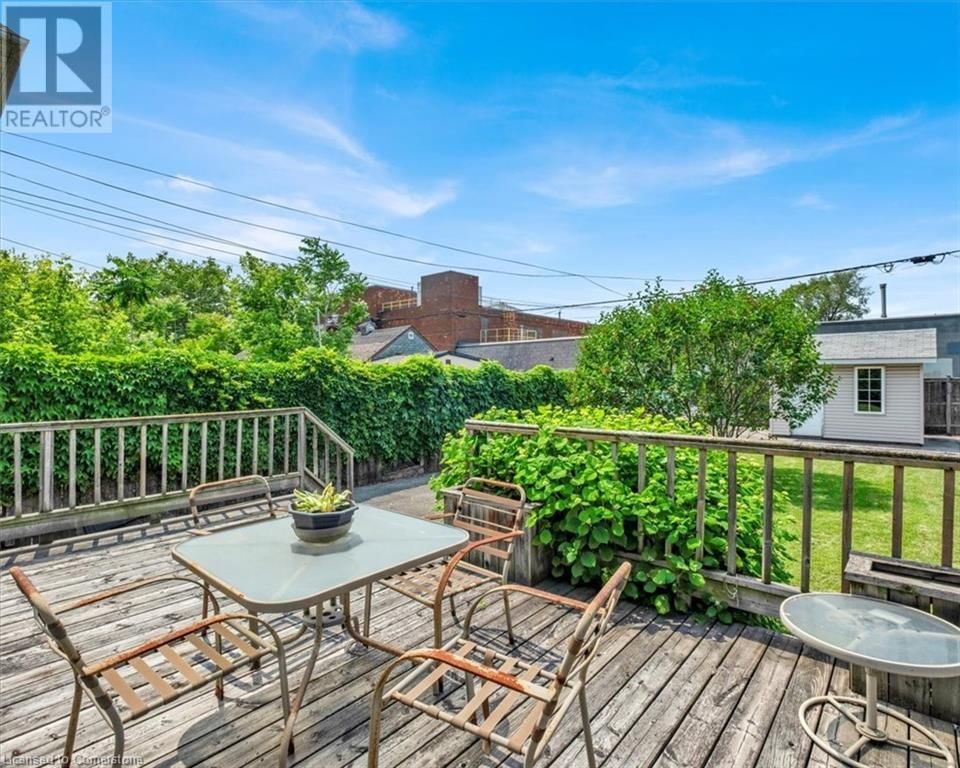 161 WENTWORTH STREET NORTH Image 25
