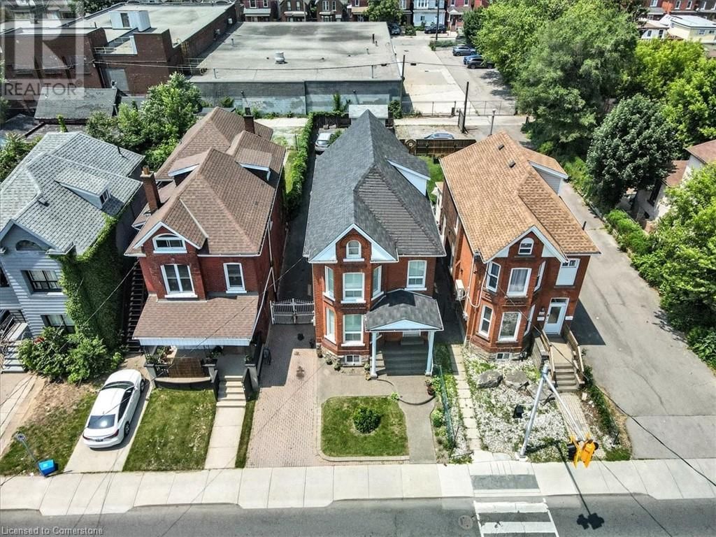 161 WENTWORTH STREET NORTH Image 28