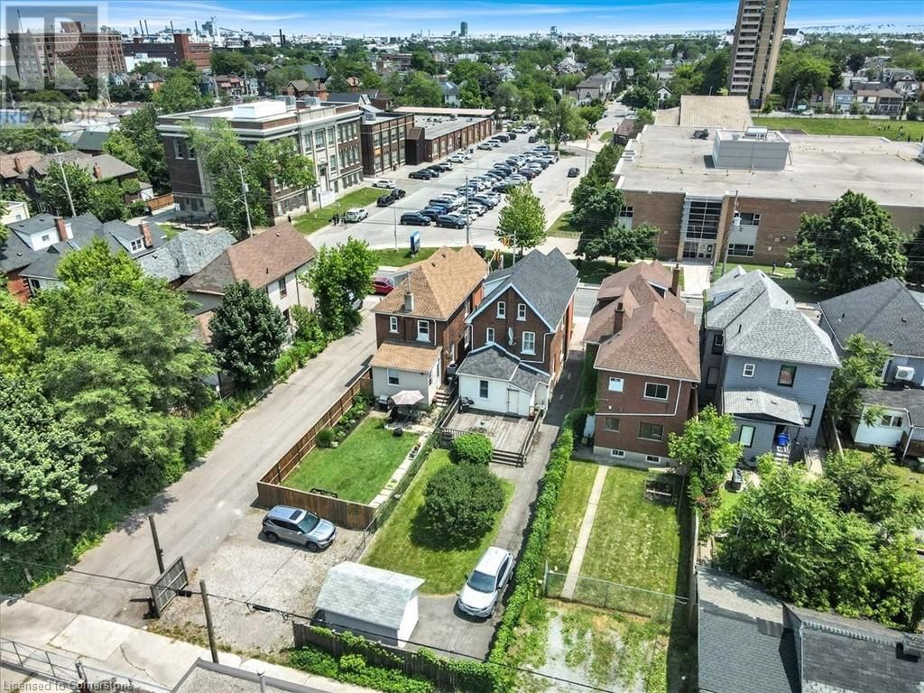 161 WENTWORTH STREET NORTH Image 29