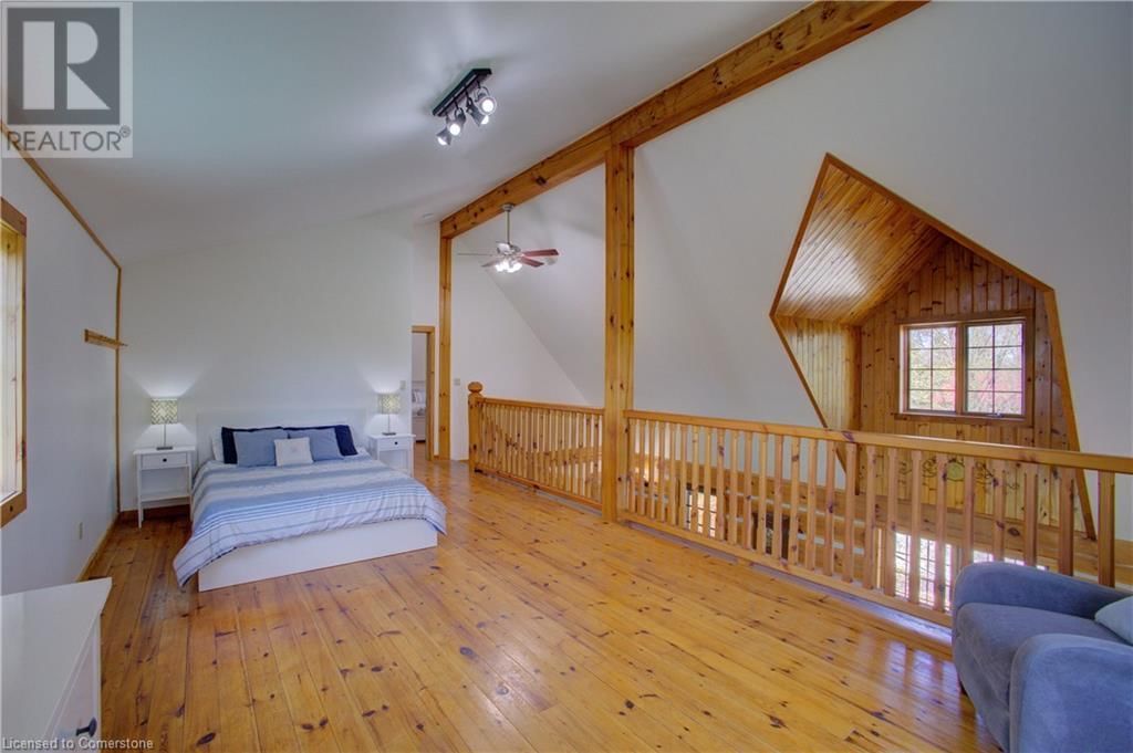 802080 GREY ROAD 40 Image 11
